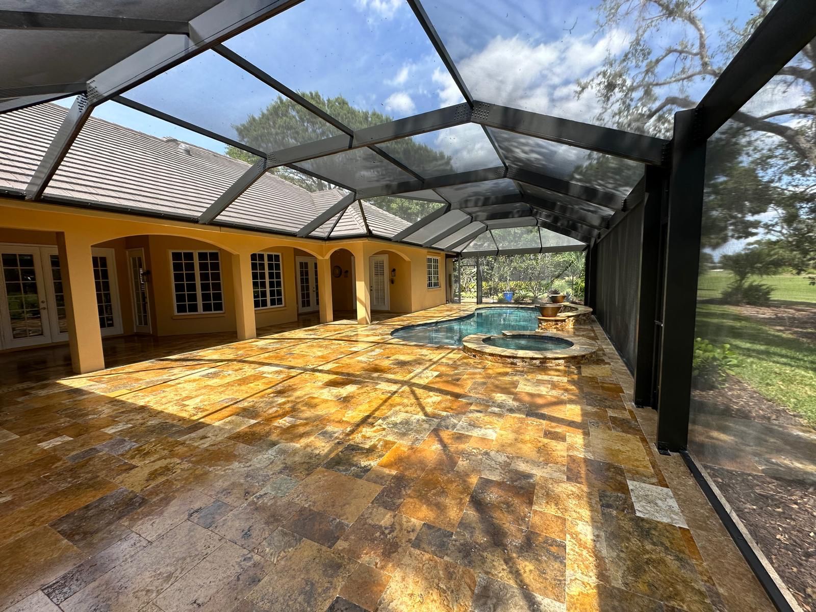 Travertine Pool Decks
